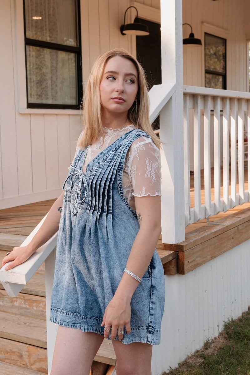 Allie Top White